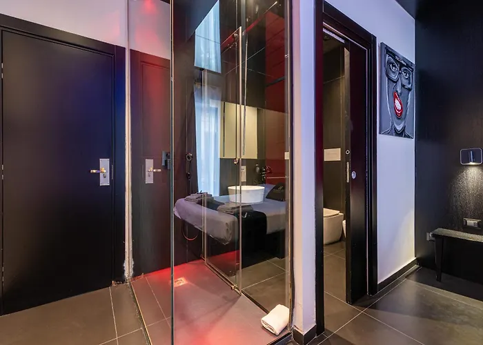 Maximum Hub Suite&Spa