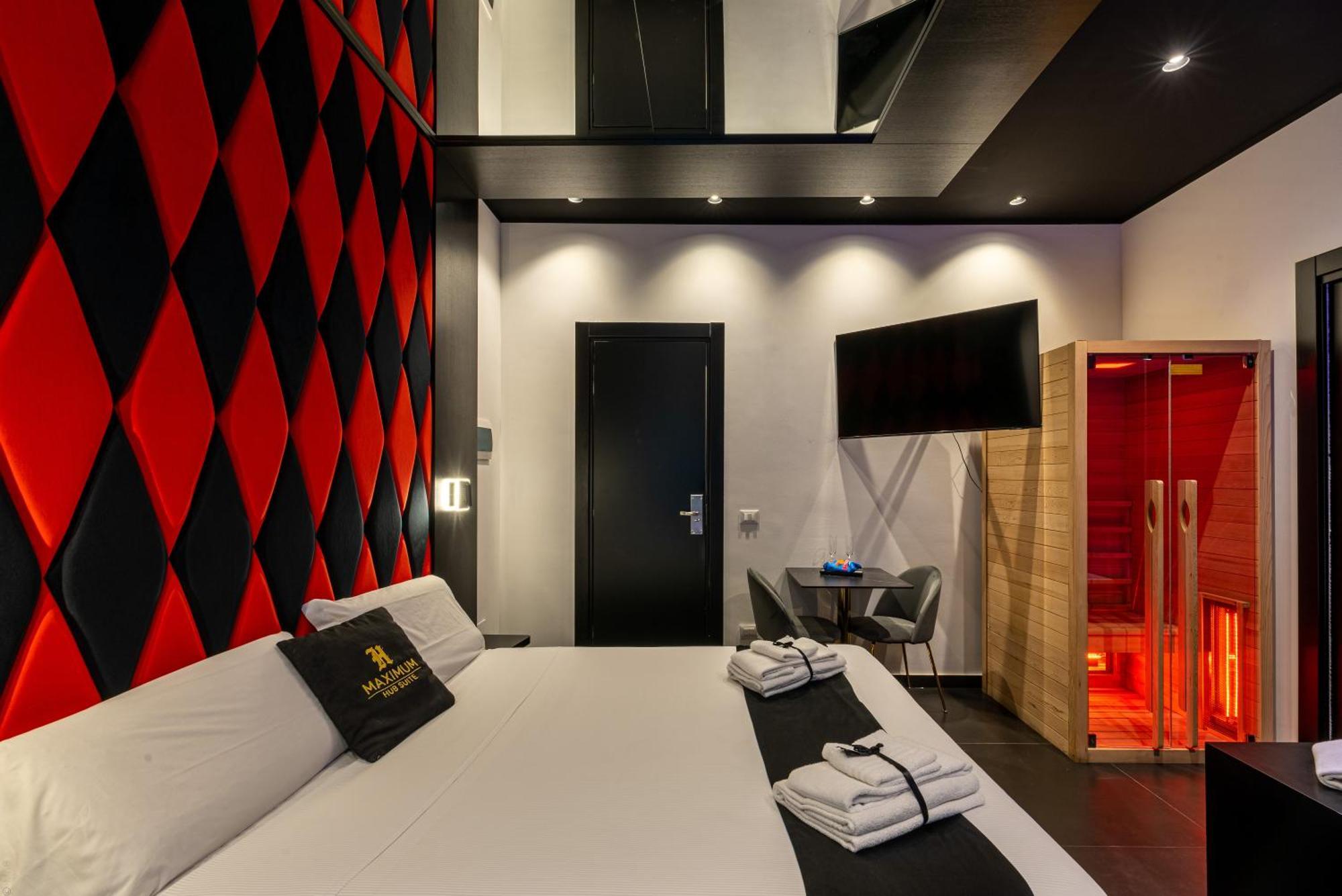 Maximum Hub Suite&spa 2*